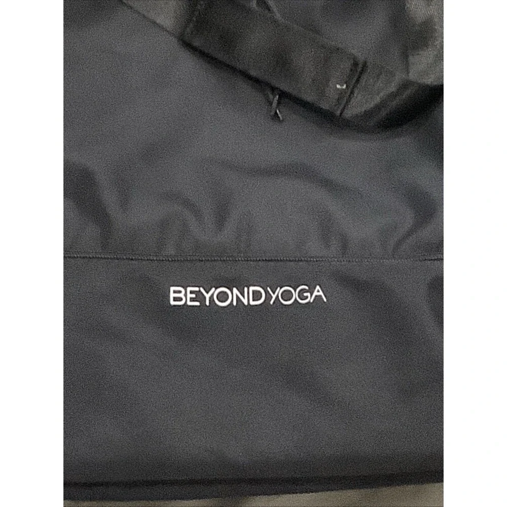 Beyond Yoga Convertible Backpack Tote Bag Nylon Gym Travel Bag NWT
